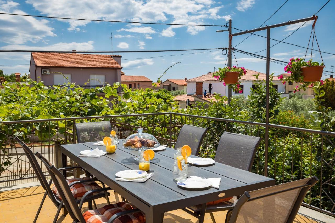 Lumalu Apartment Galizana Ngoại thất bức ảnh